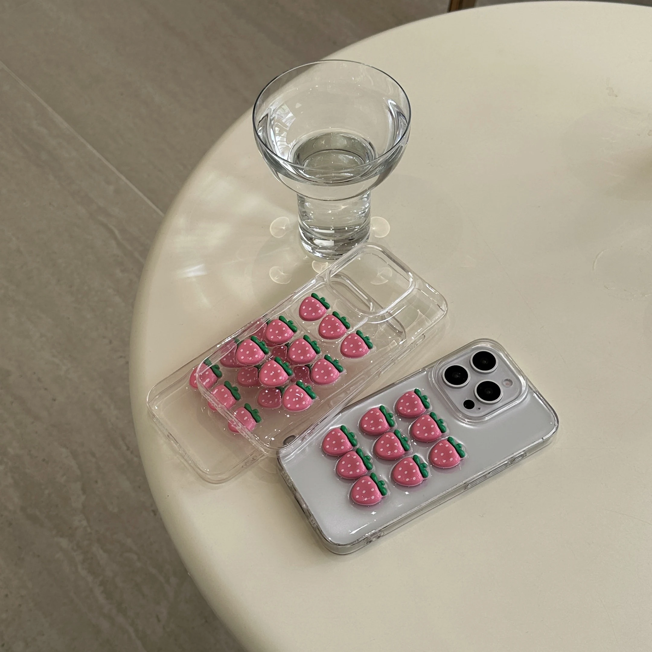 Casing Ponsel Tiga Baris Stroberi untuk iPhone 13 14 15 16 Pro Max Bingkai TPU Lembut Transparan Belakang Epoksi Bening Sampul Lucu