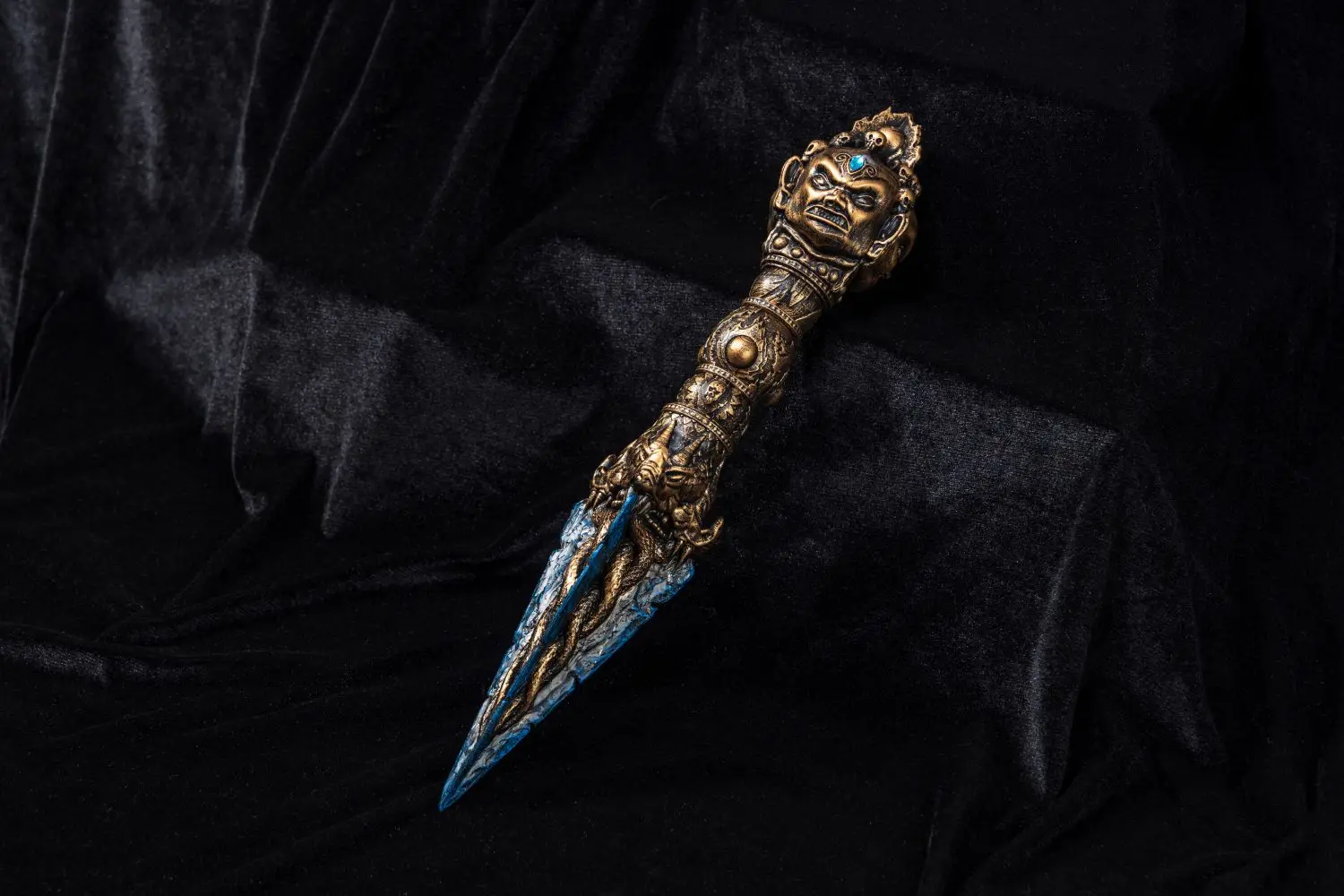 New Phurba Dagger Game Uncharted Hig0h Quality Resin Poperties Halloween Role Performance Props To Collect Birthday Resent