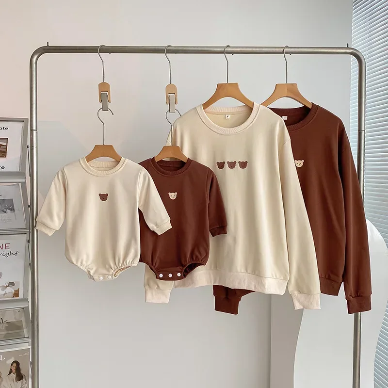 Cute Bear Printed Family Matching Outfits Mom Daughter Dad Son Family Look Sweatshirts Baby Romper Daddy Mommy and Me Hoodies