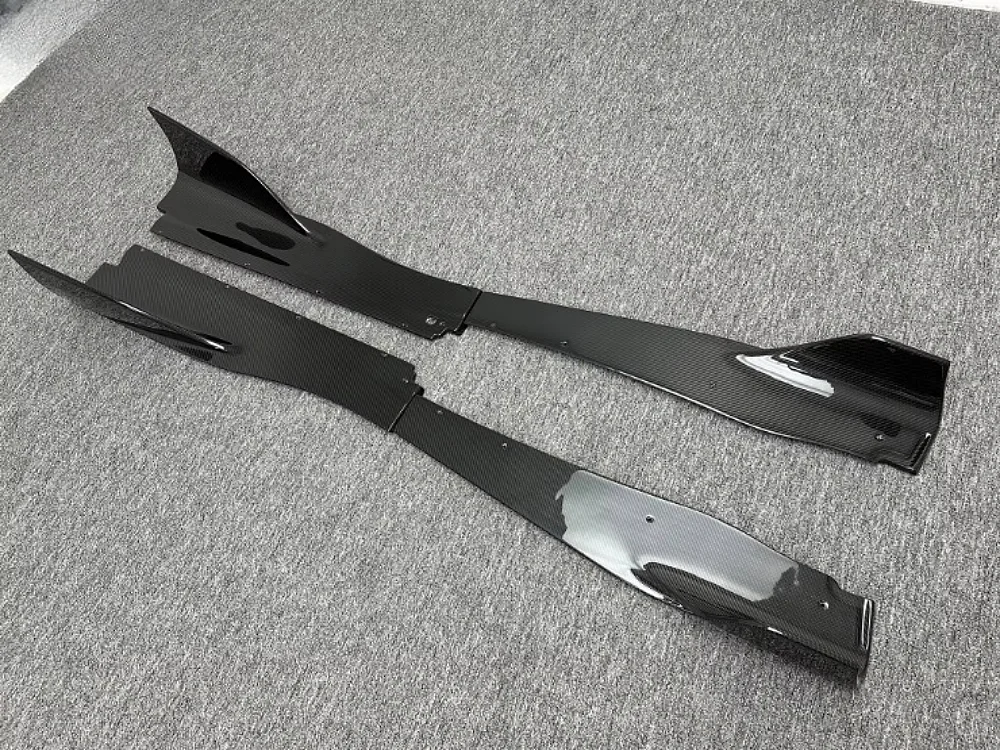 

Suitable for Upgrading McLaren 720S to R-type Carbon Fiber Side Skirt Door Spoiler Body Kit