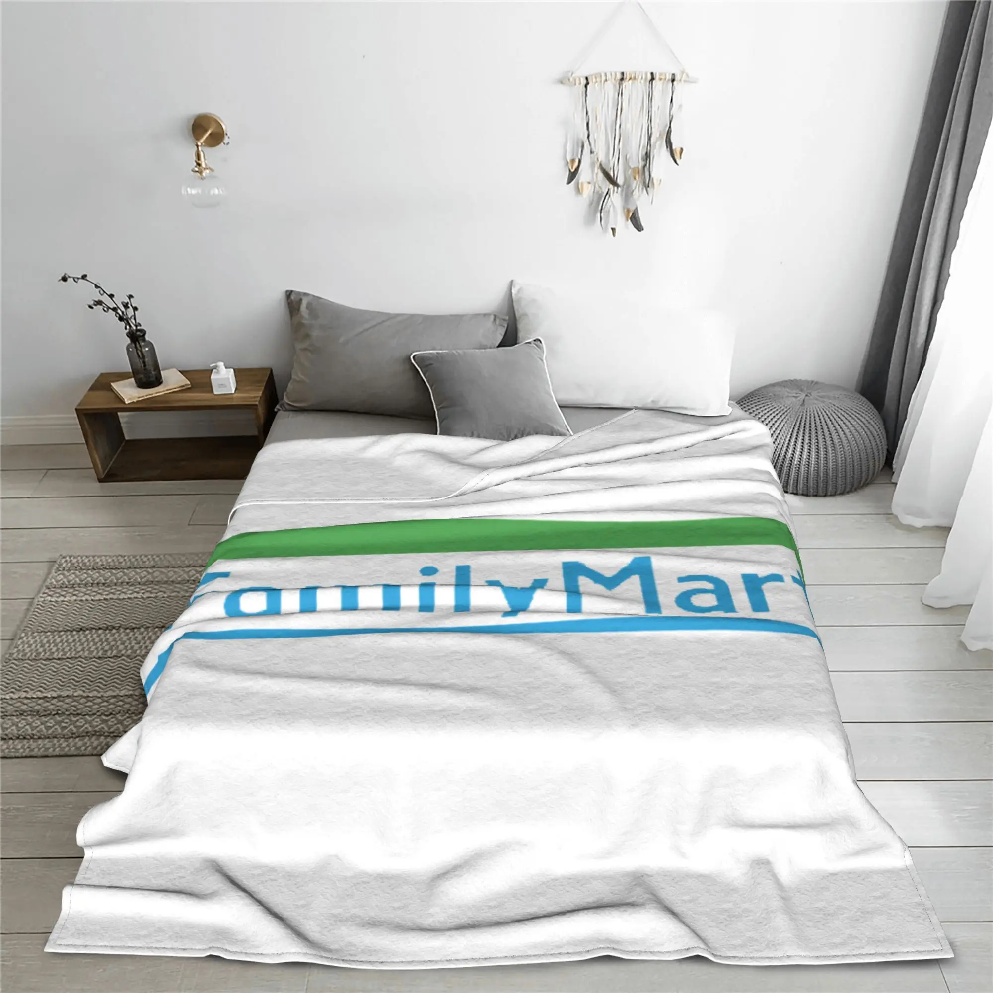 

Одеяла с логотипом Family Mart, Япония (Konbini), портативное флисовое одеяло для дивана, постельные принадлежности, офисные пледы, покрывало, одеяло