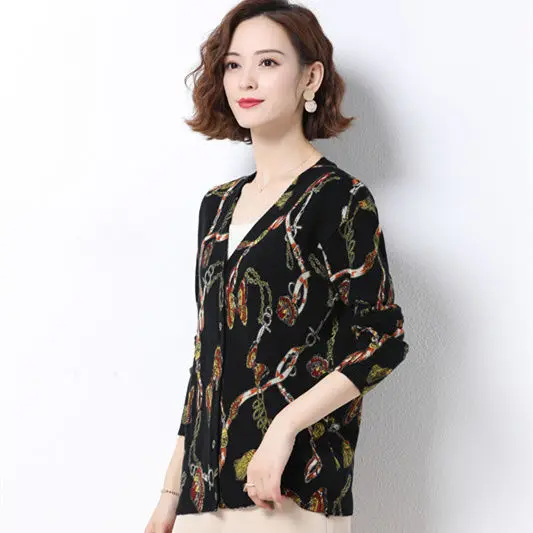 Spring and Autumn Winter New Printed Butterfly Cute Knitted Cardigan Warm Women Early Autumn Loose Versatile Fashin Long Sleeve