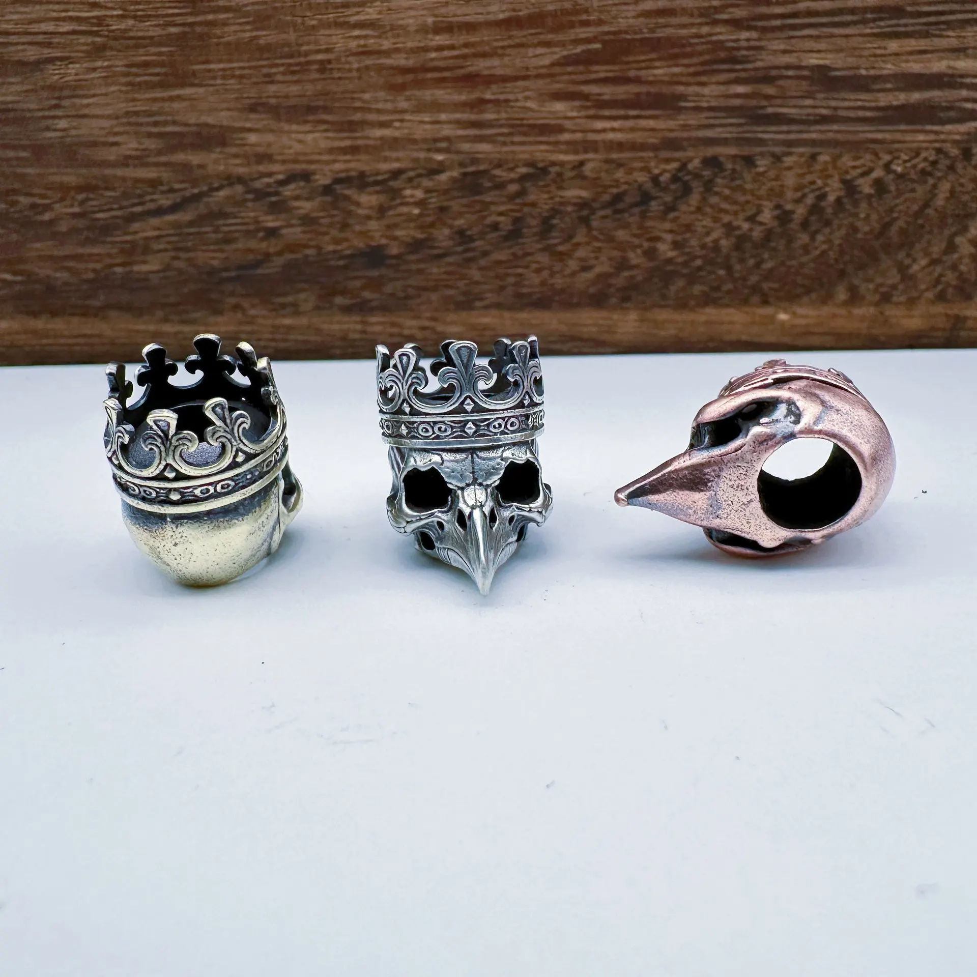 Crown Crow Skull Brass Knife Bead EDC DIY Paracord Woven Bracelet Lanyard Pendants Accessories Outdoor Tool Hangings Charms