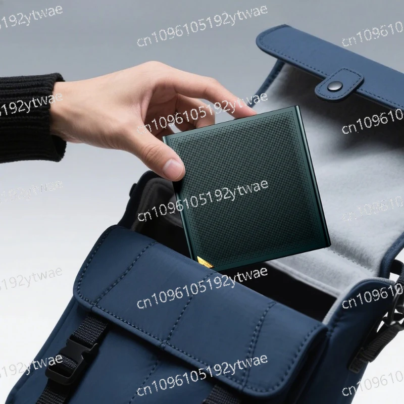 

Портативная док-станция OneXGPU Lite eGPU OCuLink USB4 с поддержкой Plug and Play для внешней графики в играх класса AAA