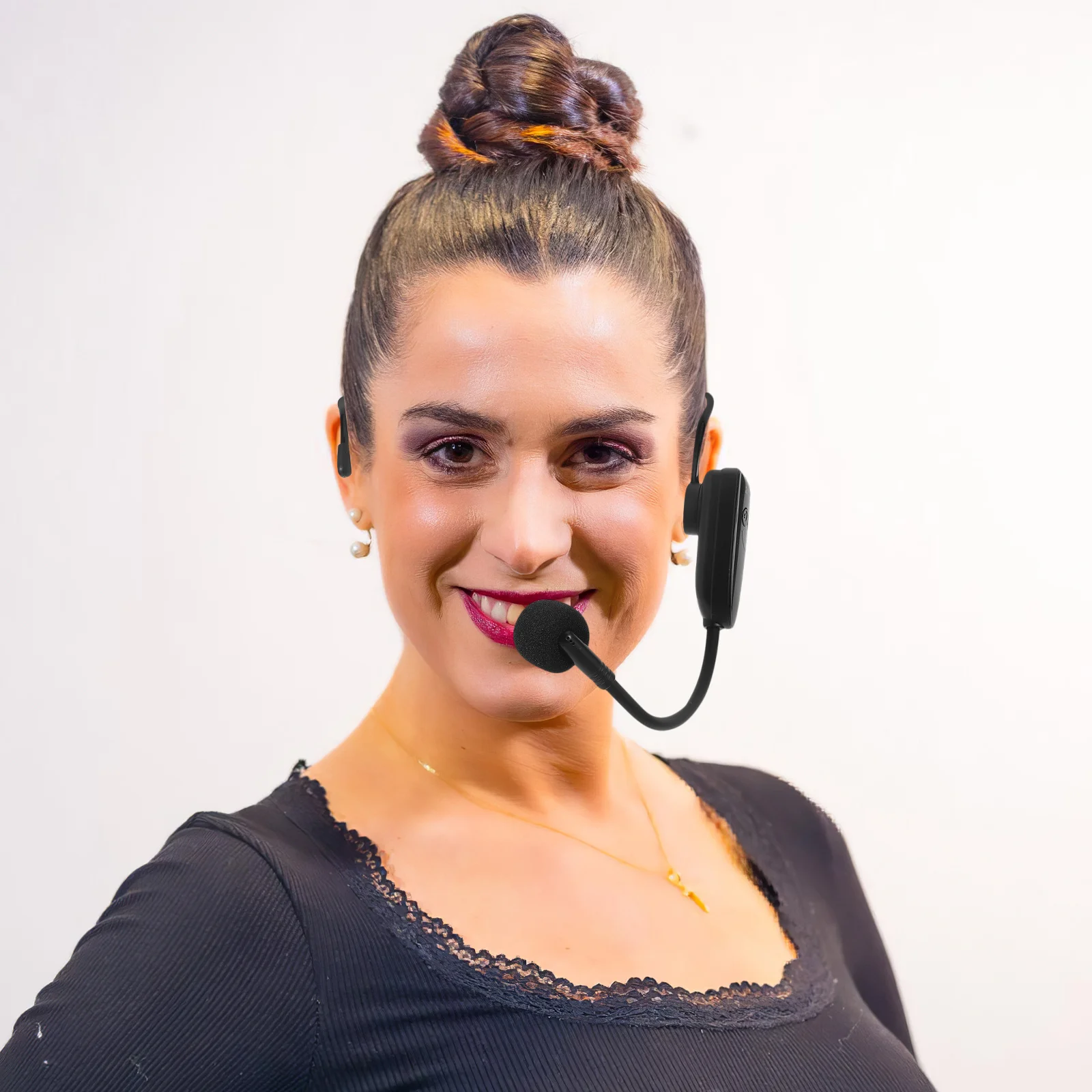 

1Set Wireless Voice Amplifier Headset Microphone Portable Rechargeable Bodypack for Teachers Speakers Classroom Presentation