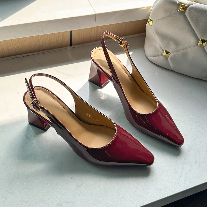 

Женские сексуальные босоножки с острым носком на среднем каблуке — Тренд лета 2026: Новые элегантные туфли на высоком каблуке из натуральной кожи для платьев, стиль для вечеринок