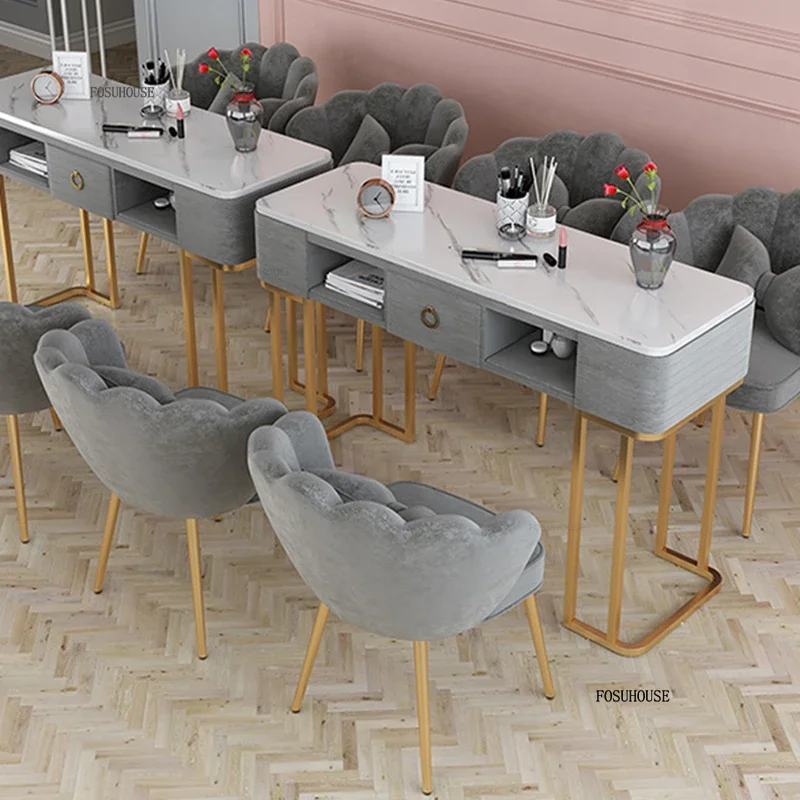 طاولات أظافر رخامية أوروبية أثاث صالون حديث اقتصادي مزدوج طاولة مانيكير مجموعة كراسي صالون تجميل طاولة احترافية