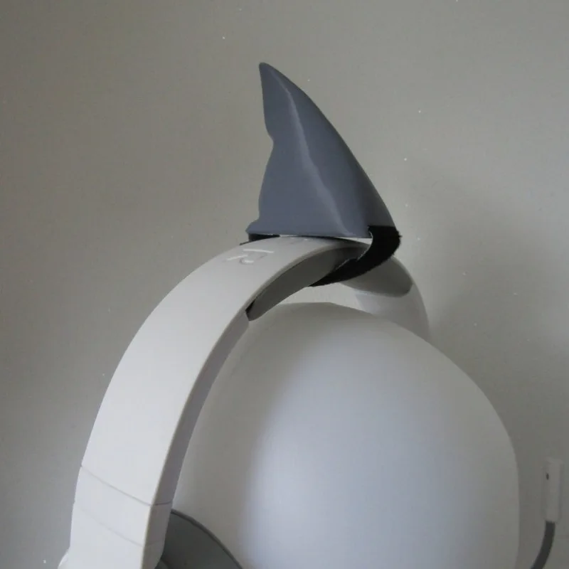 Shark Fin Headphone Accessory – Universal Fit Headset Topper for Streamers, Cosplayers & Fun Gaming Setup