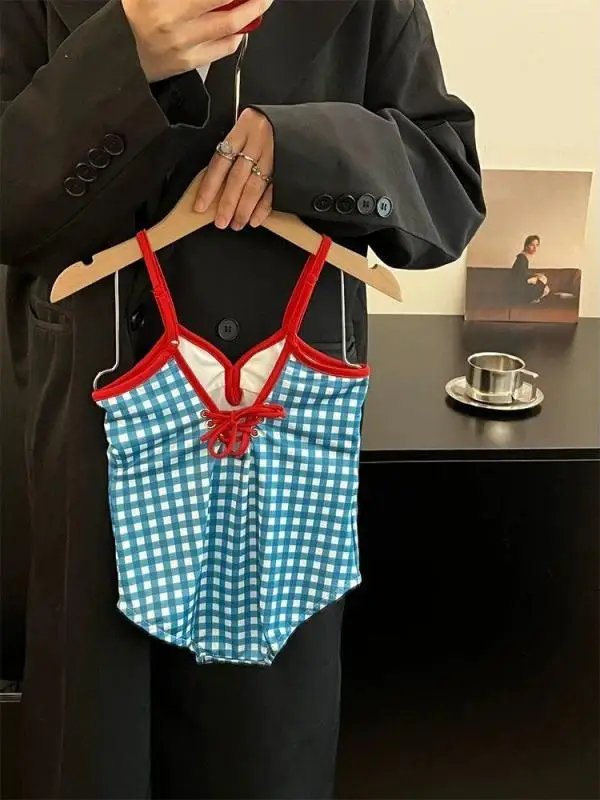 Maiô Infantil Coreano: Novo Vestido de Banho Xadrez com Laço, Peça Única, Roupa de Verão para Meninas em Algodão Fino