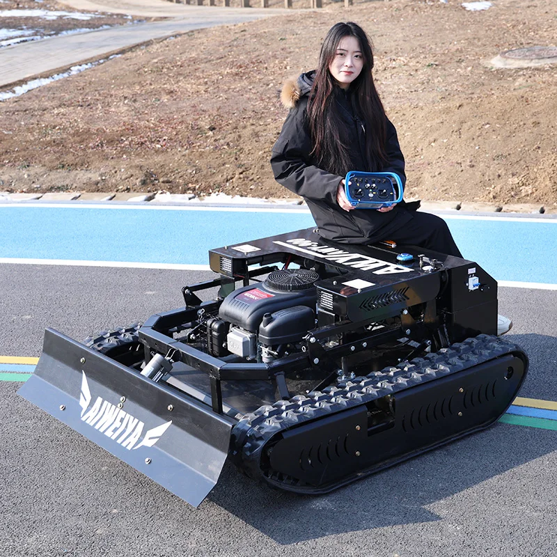 

Customized small space flexible operation, zero rotation design, all-terrain tracked remote-controlled lawn mower