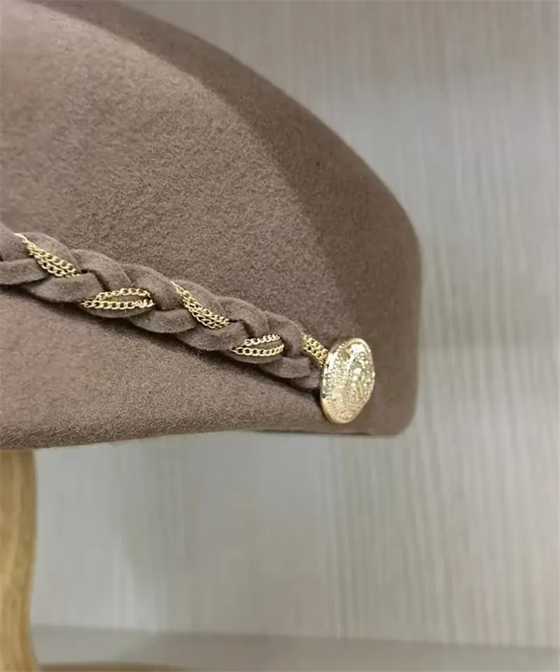 

ins chic dropshipper winter japan Gold Button Thin Chain Twist Braids fashion lady Octagonal hat women visors cap