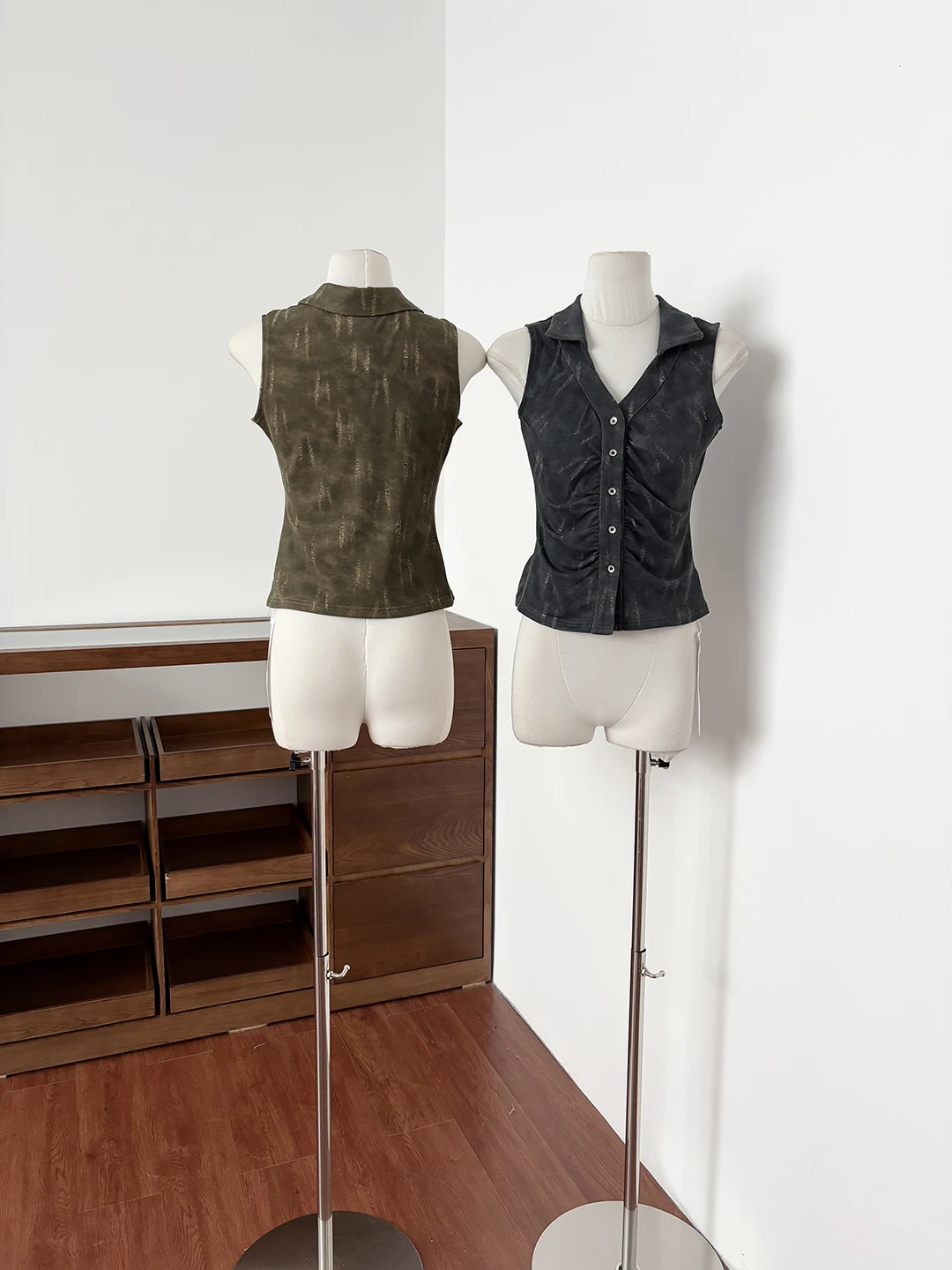 Slim Fit Korean Style Vest Women's Retro Biker Waist Cinching Sleeveless Top Summer New Arrival Single Button Closure Inner Wear