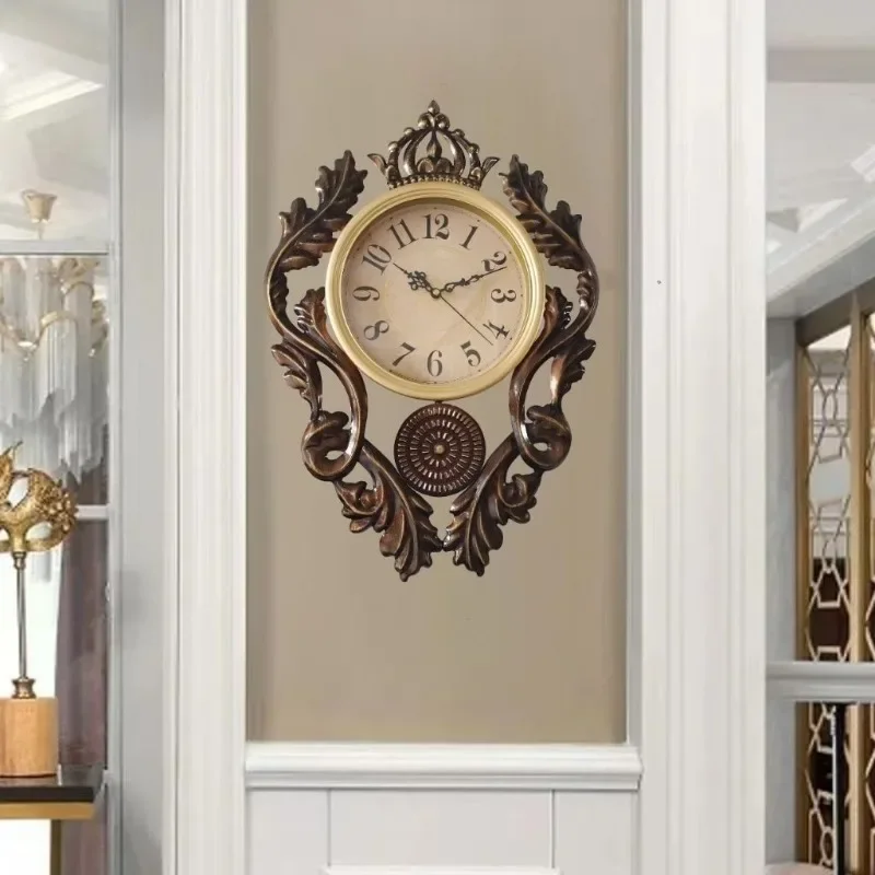 American fashion retro hanging clock retro old lines living room bedroom study high value atmospheric wall clock hanging watch