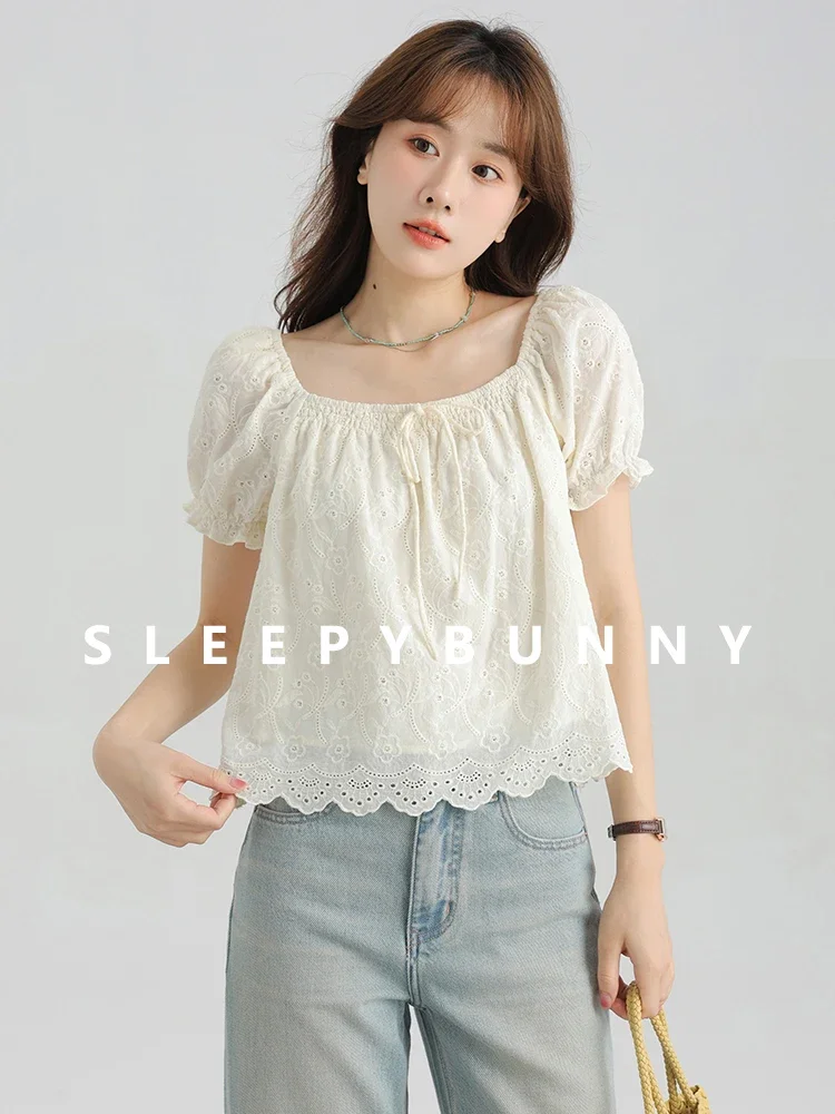 Women Elegant Square Neck Puff Sleeve Blouse Embroidered French Style Short Sleeve Shirt Chic Summer Pullover Top for Daily Wear
