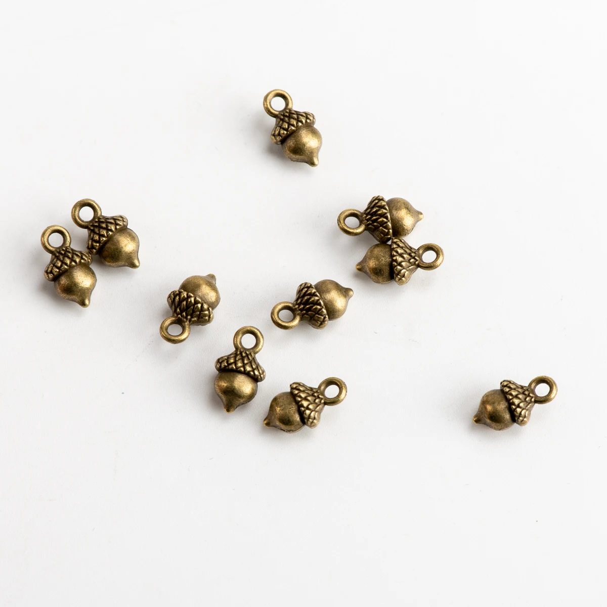 

Acorns Not Pine Cone DIY Alloy Pendant Handicraft Accessories Charms Jewelry Findings & Components For Jewelry Making #JZ412