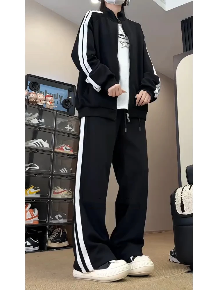 

Cool Sportswear Set for Men Bla Stripe Sweatirt And Pants Faionable Teenage Boys Outfit Long Sve Long Pants Autumn Wear
