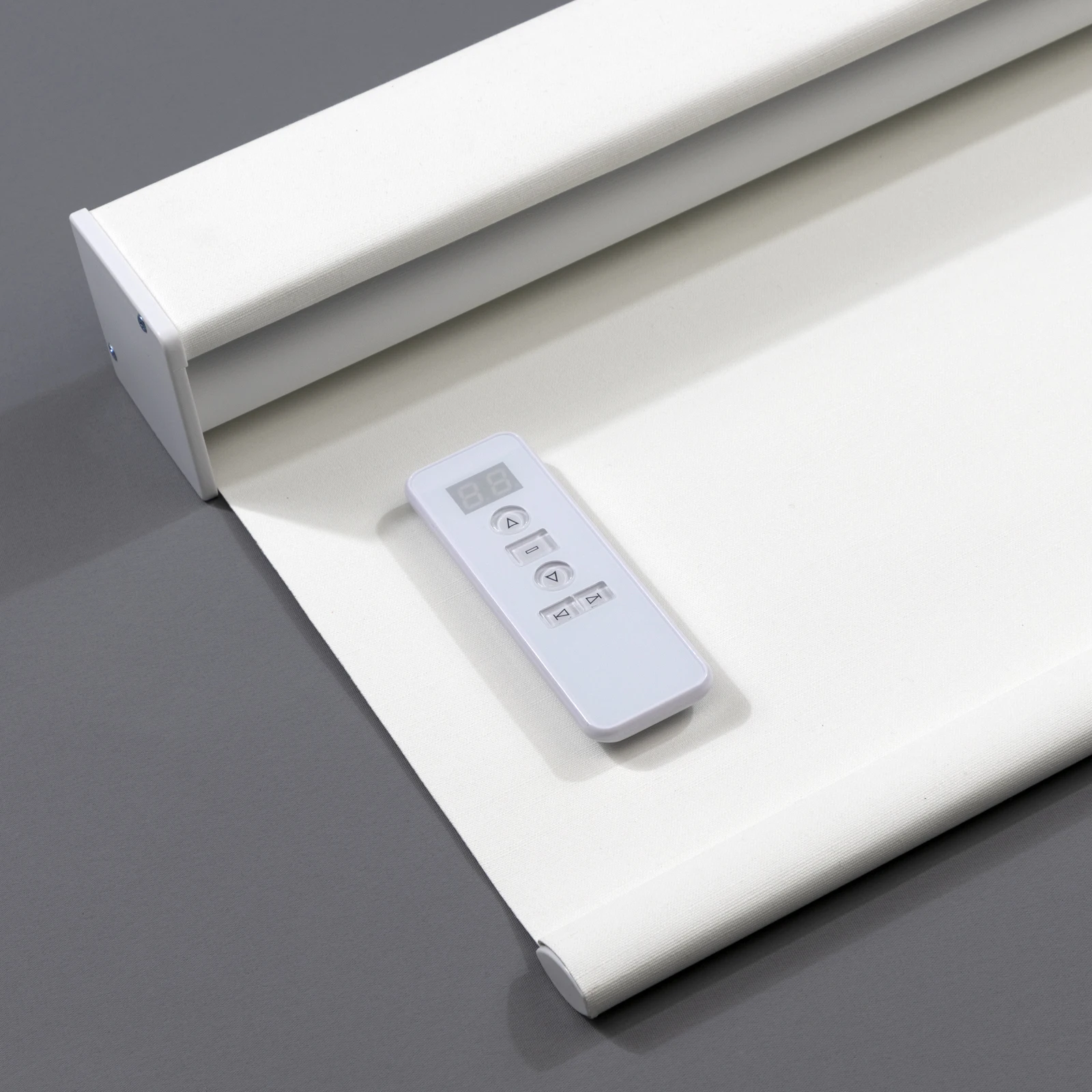 Alexa Bluetooth Compatible Intelligent Lightproof Electric Wireless Automatic Remote Control Motorized Roller Window Blinds