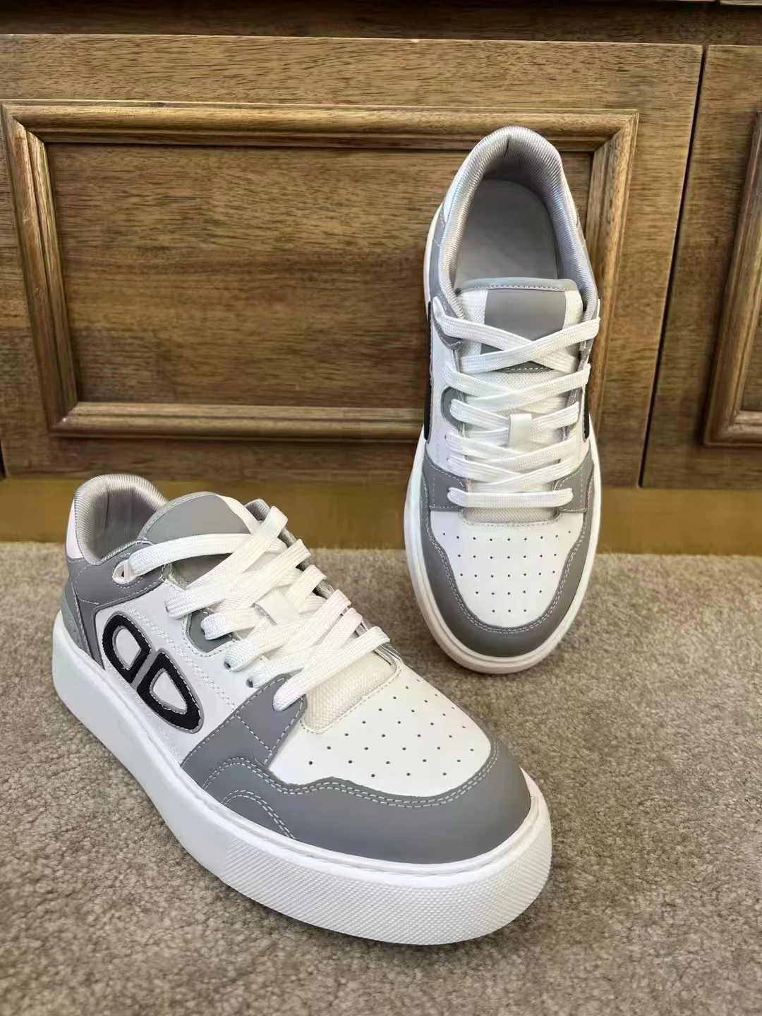 

Новые мужские повседневные туфли из натуральной кожи 11091: модные, трендовые, премиум-класса, универсальные, легкие, роскошные, с индивидуальным стилем