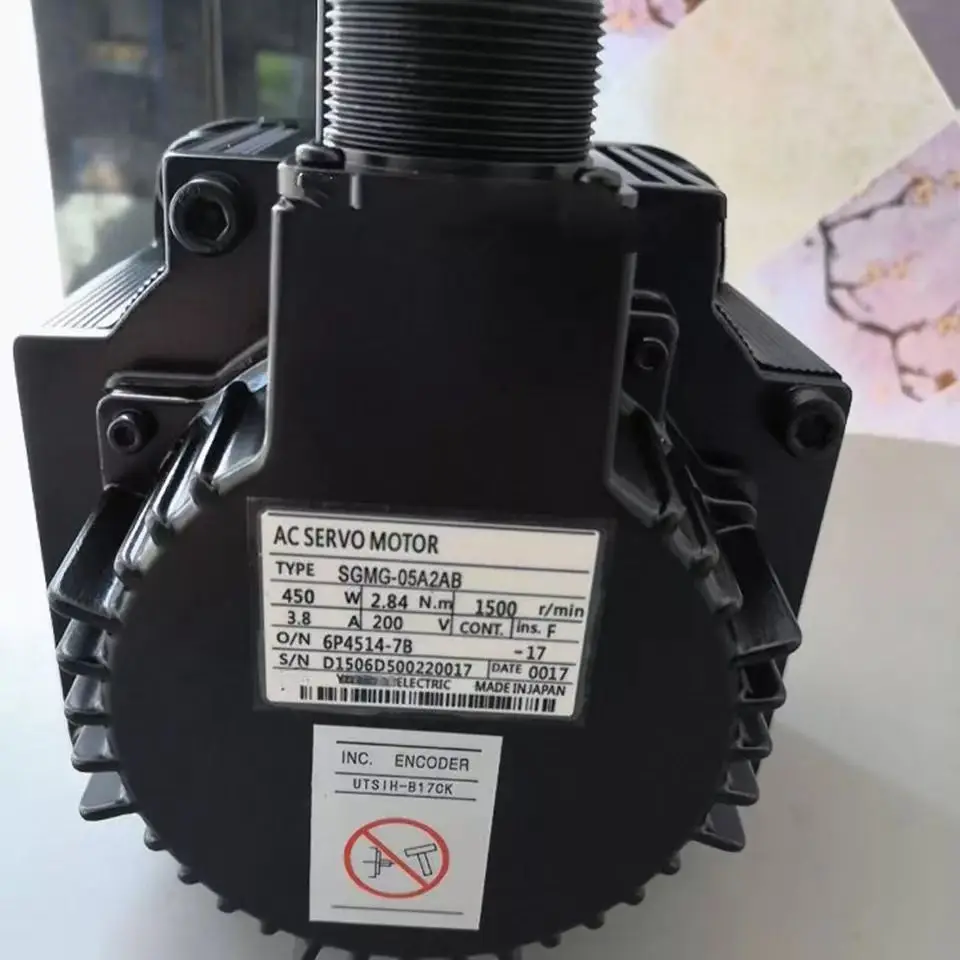 

SGMG-05A2AB New Servo Motor 12 Months Warranty SGMG 05A2AB