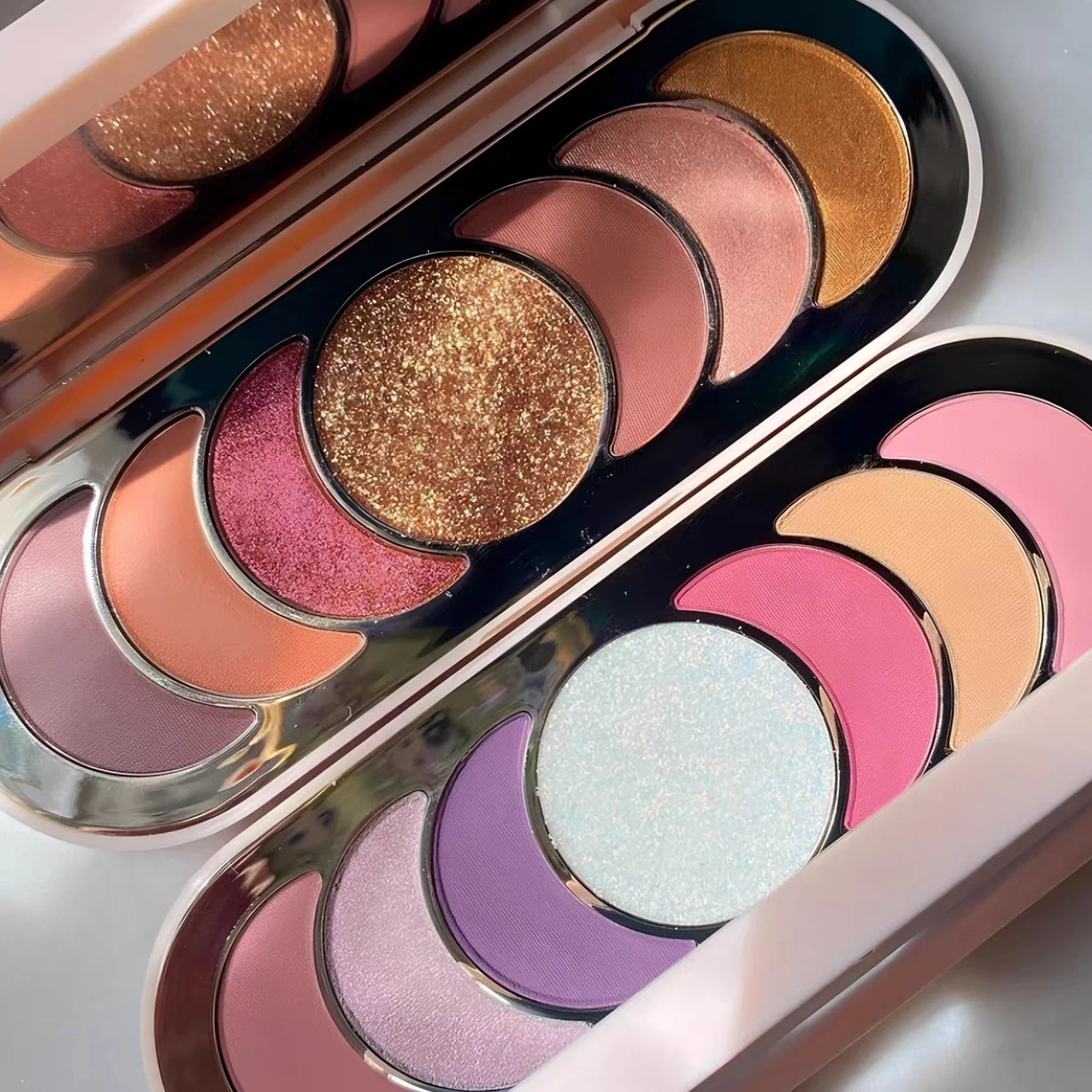 Luxury Eye Shadow Plate Pearl Sequin Eyeshadow Makeup Powder Powder Blusher Mirror Lasitng Waterproof Face Cosmetics for Woman view 3
