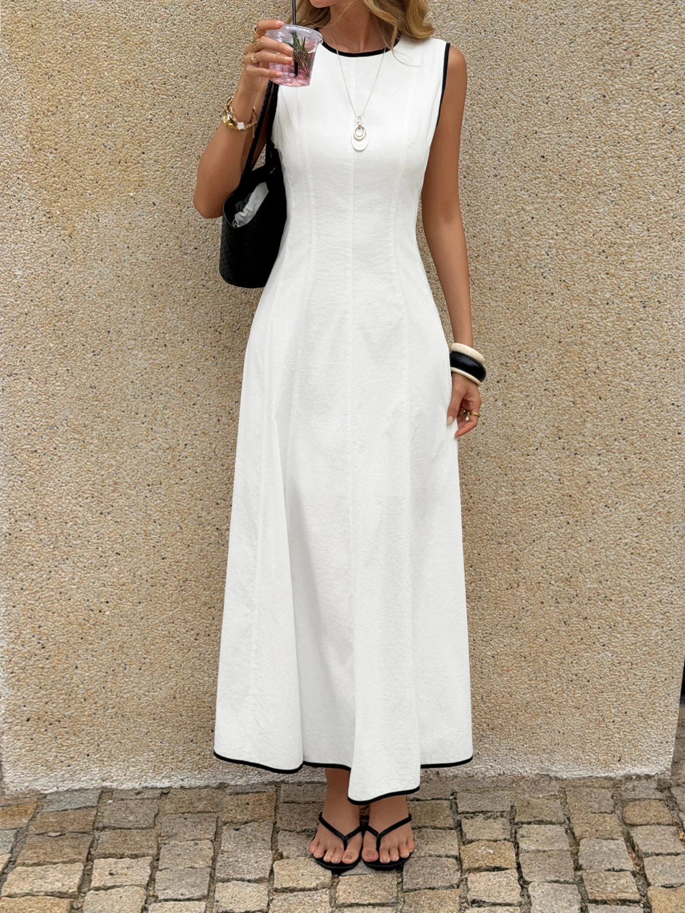 

Women's Dress 2026 Spring Summer New Elegant Contrasting Color Sleeveless Waist Cinched Casual Round Neck Slim Fit Long Dress