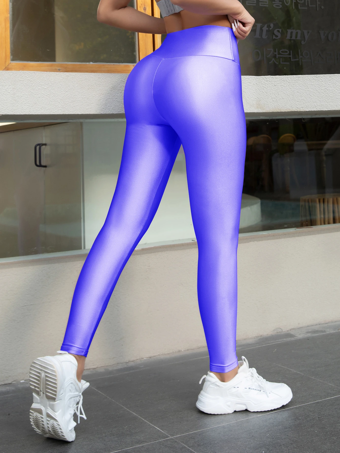 Dopaminfarbene, hoch taillierte, enge, gesäßhebende Basishose für modische, lässige, sportliche und schmal geschnittene Neun-Zoll-Hose