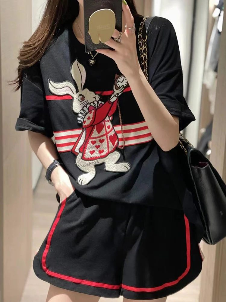 

Summer Vintage Embroidered T-Shirts And Shorts conjunto feminino shorts e blusa 2023 Loose Cartoon Tops Two Piece Set For Women