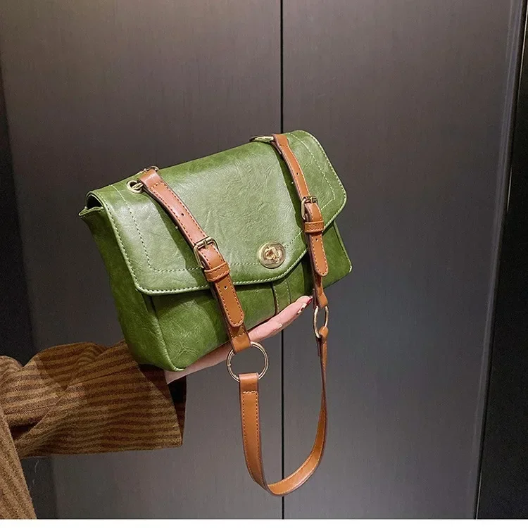

2025 New! Women's Trendy Oily Leather Bag - High-End Sophisticated Shoulder/Messenger | Luxurious Patina & Versatile Style