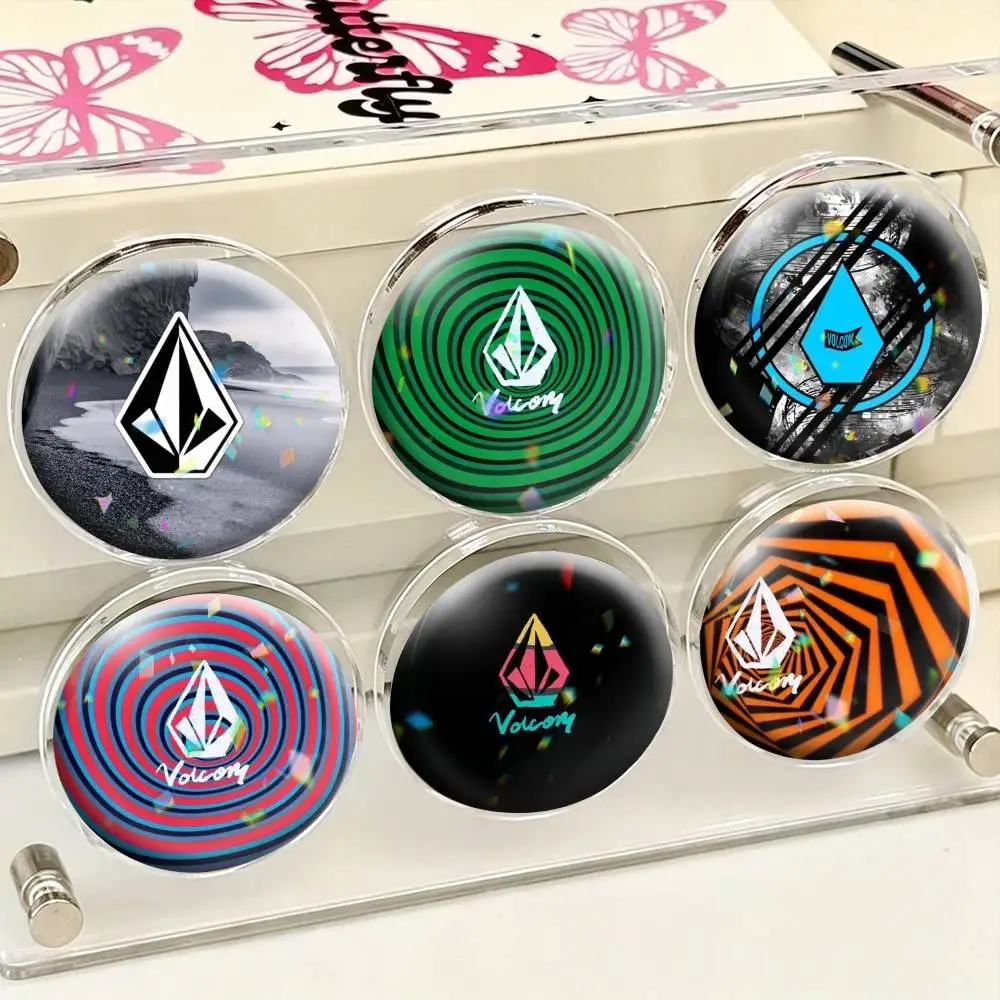VOLCOM Style SportS-ss 25mm 32mm 44mm 58mm 75mm Brooches Badges Pins for Accessories Gift