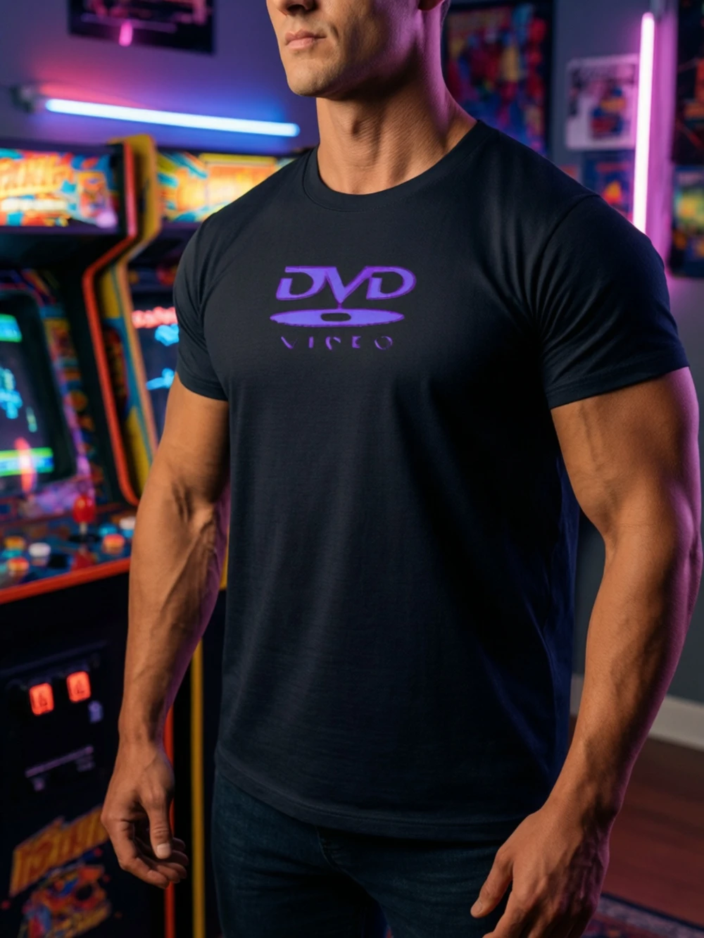 Retro Gaming Icons - この2000年代のレトロゲーミングTシャツには、DVDビデオのロゴと懐かしい緑色のアイコンが描かれており、オールシーズンに最適です。