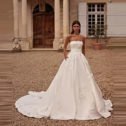 Luxury Wedding Dresses A Line Woman's Elegant Appliques Sleeveless Strapless Bride Gowns TULLE Customized 2025 Vestidos De Novia