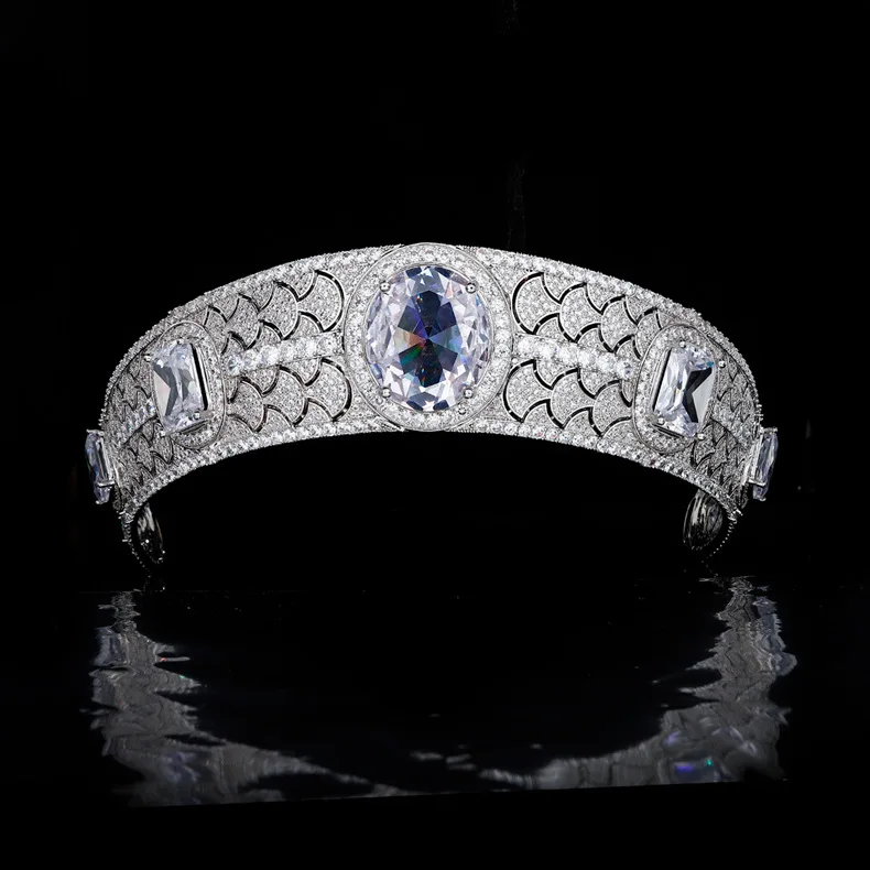 

2025 New Light Luxury Court Style Women's Crown Clothing Accessories Jewelry for Bride, Wedding Host Gift, Travel Headwear, H-7