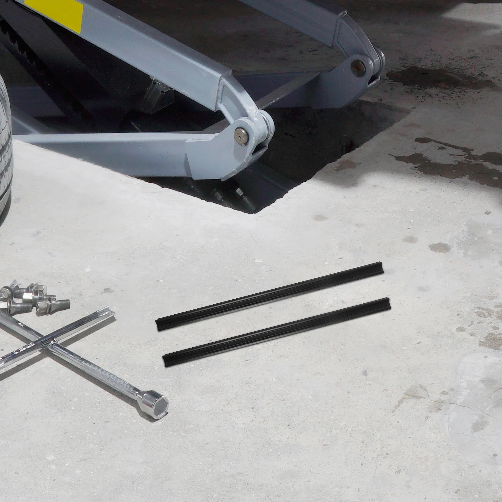 

4pcs Car Rain Wiper Strips Boneless Windshield Replacement Silicone Rubber Blade Universal Fit Side Window Vehicle Auto Glass