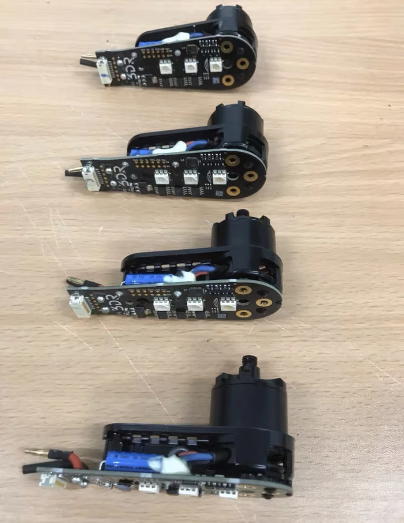 

1-4 шт. 3D-моторы 3DR 880KV (CW/CCW) с регулятором скорости ESC для радиоуправляемого дрона 3DR Solo CW11A, пропеллеры 1045