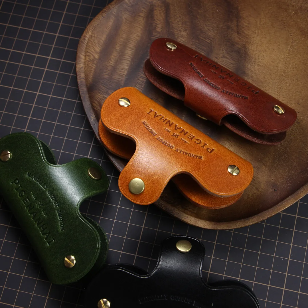 Vintage Handmade Vegetable Tanned Top Layer Leather Key Case Genuine Leather Dual-Head Key Pouch with Snap Button Letter Print