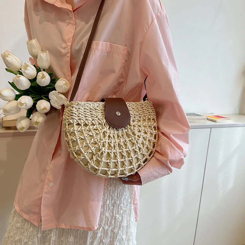 Summer Seaside Vacation Saddle For Women 2025 New Trendy And Versatile Casual Commuting Crossbody Straw Woven Bag