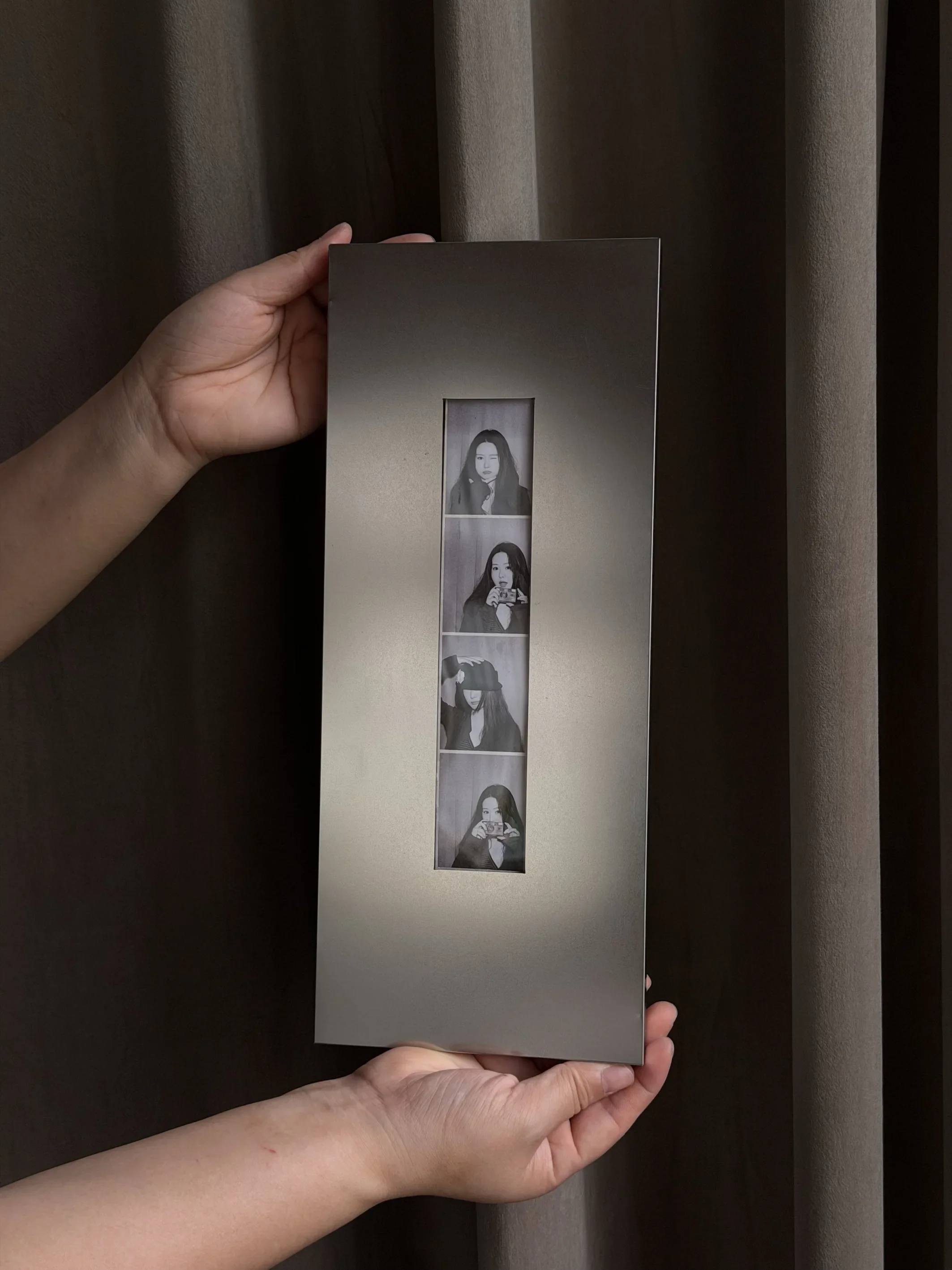 Bauhaus Retro Metal Photo Frame Four-Panel Booth Instant Photo Wall Art Electric Meter Box Decorative Painting