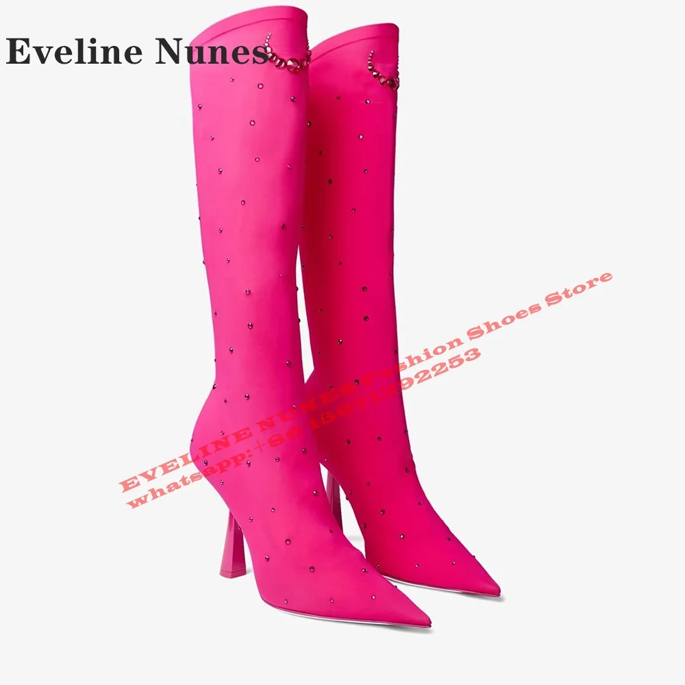 Botas elásticas de estilo extraño con diamantes de imitación para mujer, botines sexys hasta la rodilla con punta estrecha y aumento, color rosa, para chica picante, 2024