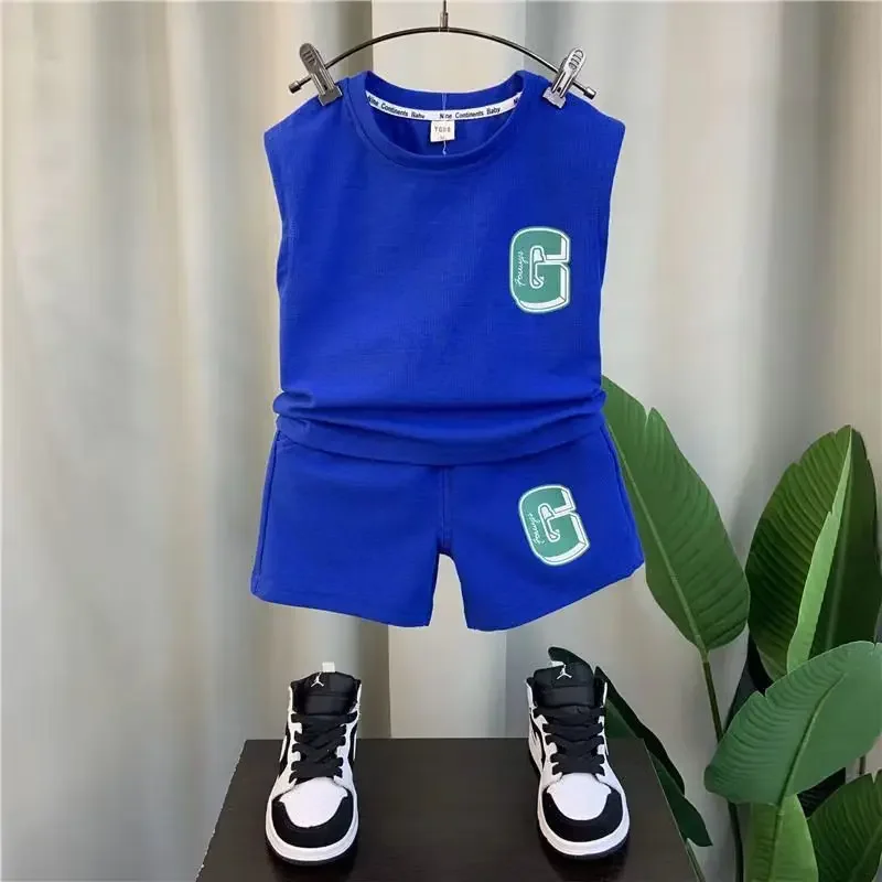 2pc Jungen Kleidung Set Sommer Mode Seide Brief druck Jungen Sets Kinder ärmellose Tops lose Shorts Outfit Set Hoodies und Hosen