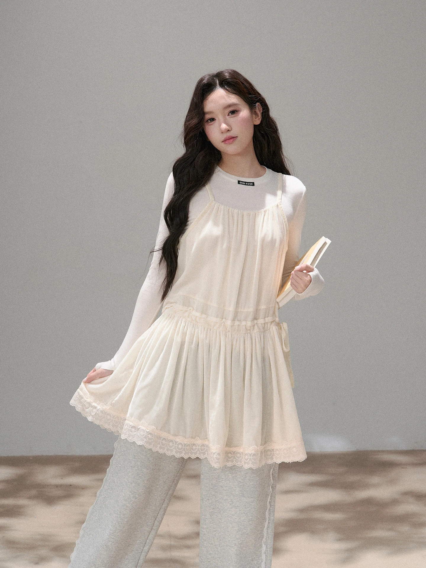 

OIOI E Early Spring Layering Aosphere Lace Trim Velvet Strap Dr Women Casual Sle Long Sve Loose Fit round Ne