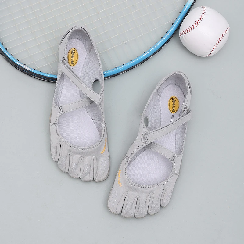 Damen Aqua-Schuhe mit geteilter Zehenpartie | Schnelltrocknende Rutschfeste Wassersocken für Yoga, Wandern, Strand & Pool | Leichtgewichtiger Barfuß-Pilates- und Tanzschuh – Detail 11