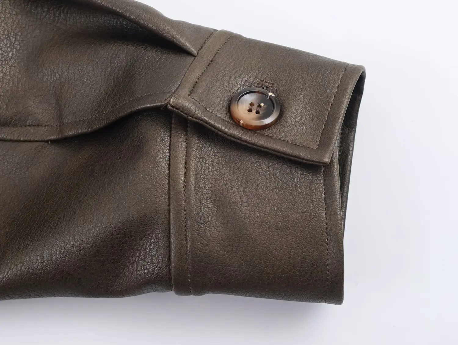 디이지 여성 2025 가을 신상 패션 인조 가죽 탈부착 가능한 퍼 칼라 조커 긴팔 지퍼 재킷 아우터웨어 여성용