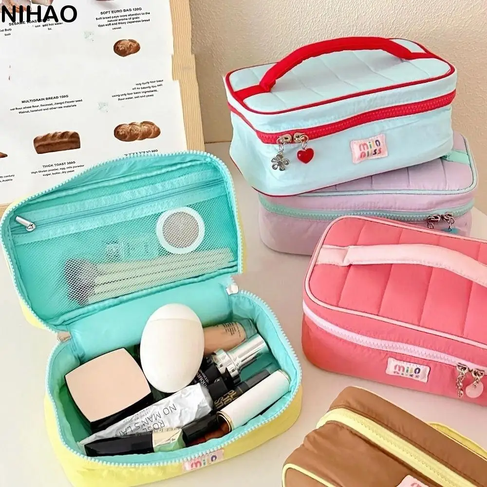 

Solid Color Contrast Color Cosmetic Bag Handbag Zipper Fresh Makeup Bags Korean Style Lager Capacity Toiletries Bag Girls