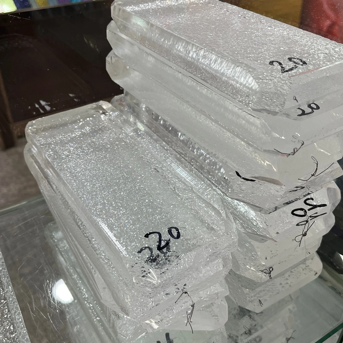 

1kg Uncut Synthetic Hydrothermal Transparent Crystal Quartz Raw Material Artificial Quartz Crystal Rough