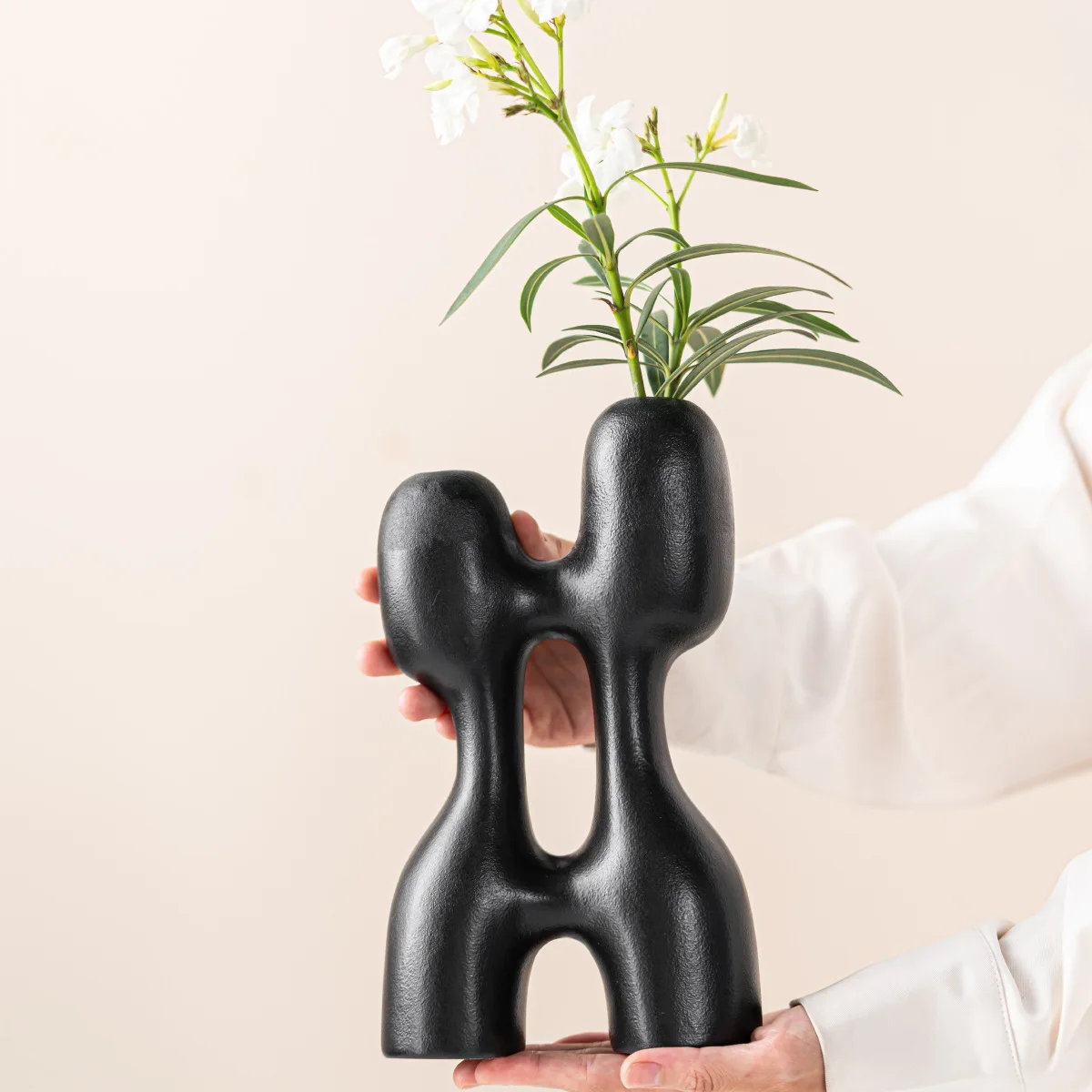 Abstract Irregular Geometry Ceramic Vase Hollow Flower Arrangement Black and White Terrarium Home Decoration