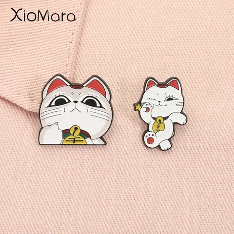 Turbo Oma Katze Spionage Emaille Pins Cartoon Anime Charaktere Katze Sieg Zeichen Mittelfinger Broschen Revers Abzeichen Schmuck Geschenke ﻿
