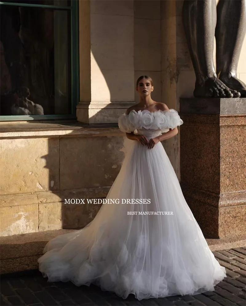 MODX Fiori 3D A Line Abiti da sposa bianchi con spalle scoperte Sweep Train Abiti da sposa Robe de mariage CUSTOM Made 2025 US Women