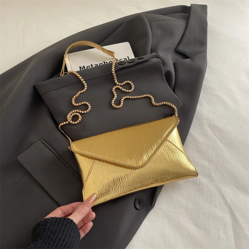 

Chain Crossbody Bag for Women Texture Casual Solid Color New Large Capacity Western Style One Shoulder Underarm Envelope Wallet