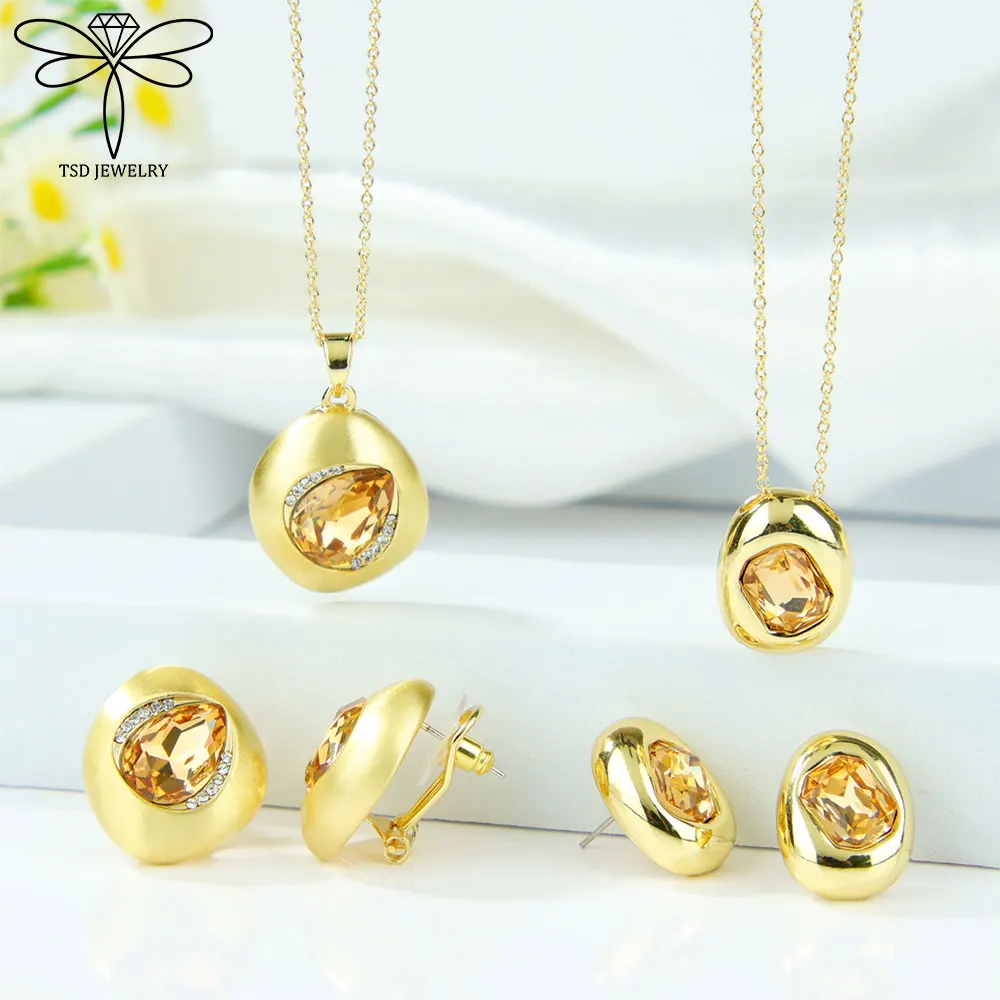 

Geometric Crystal Fashion Necklace Stud Earrings Set Irregular Glass Stone Inlay Women Vintage Statement Prom Party Jewelry