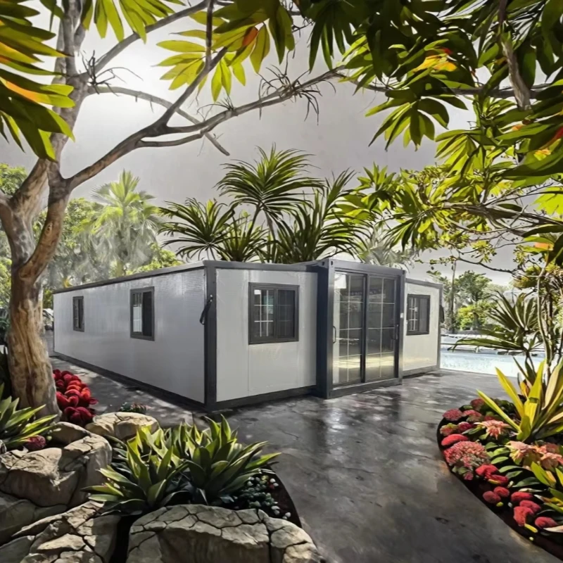 New Prefab Container House Expandable Design 20ft 30ft Outdoor Office Mobile Living Space Quick Installation Luxury Finish